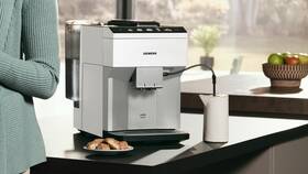 Automatický kávovar Siemens TP515R02 bílá barva
