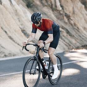 Chytré hodinky Hama 7010 černá barva
