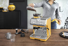 Pákový kávovar De'Longhi EC9155 YE 

 obrázek produktu 11 z 13