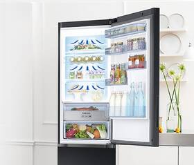 Chladnička s mrazničkou Samsung RB37K63632C/EF 

 obrázek produktu 7 z 12