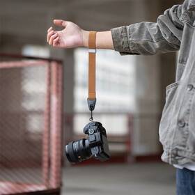 Popruh PGYTECH Camera Wrist Strap (Earth Brown) hnědé

 obrázek produktu 1 z 4