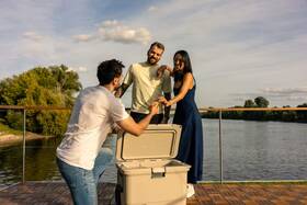 Chladicí box Coleman Pro 45QT béžový

 obrázek produktu 5 z 8