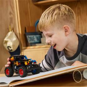 Stavebnice LEGO® Technic 42219 Monster Jam™ Grave Digger™ Oheň a led 

 obrázek produktu 6 z 8