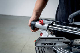 Pila pokosová Metabo KGS 254 M 613254000 

 obrázek produktu 7 z 12