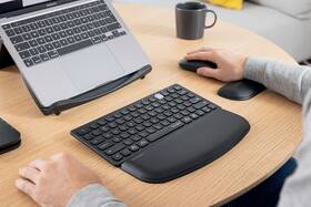 Opěrka zápěstí KENSINGTON ErgoSoft pro nízké, kompaktní klávesnice černá

 obrázek produktu 4 z 4