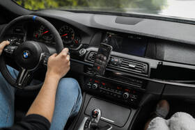 Bluetooth audio přijímač FIXED Signal Alu se zabudovaným mikrofonem šedý

 obrázek produktu 7 z 9