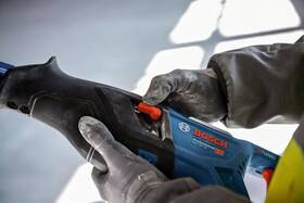 Pila ocaska Bosch Professional GSA 185-Li (bez baterie) 

 obrázek produktu 4 z 5
