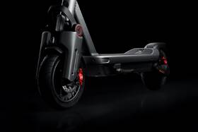 Elektrická koloběžka Segway MAX G3 E antracitová barva
