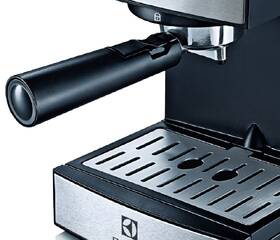 Espresso Electrolux EEA111 černé/nerez

 obrázek produktu 5 z 5