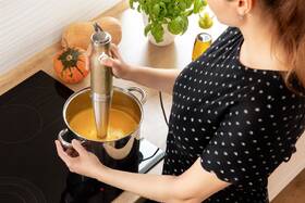 Ponorný mixér Sencor SHB 5607CH-EUE3 

 obrázek produktu 16 z 22