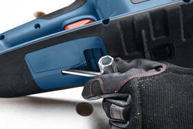 Řetězová pila Bosch Professional 18V-40 (bez baterie) 

 obrázek produktu 5 z 7