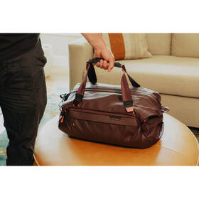 Taška cestovní Peak Design Travel Duffel 35L vínová

 obrázek produktu 4 z 5