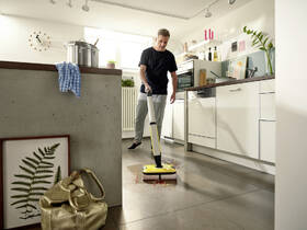 Podlahová myčka Kärcher FC 7 Cordless stříbrný/žlutý

 obrázek produktu 4 z 7
