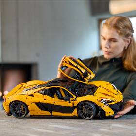 Stavebnice LEGO® Technic 42172 McLaren P1™ 

 obrázek produktu 3 z 8