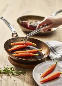 Pánev de Buyer 5680.24, 24 cm stříbrná

 obrázek produktu 13 z 13