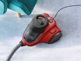 Podlahový vysavač Electrolux EC41-ANIM červená barva

