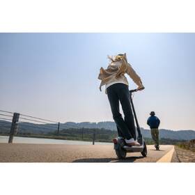 Elektrická koloběžka Segway E2 Pro E černá

 obrázek produktu 16 z 35
