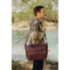 Brašna Peak Design Everyday Sling 10L (v2) vínová

 obrázek produktu 5 z 7