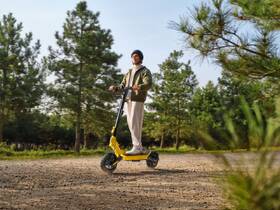 Elektrická koloběžka Xiaomi Scooter 6 Ultra černá/žlutá

 obrázek produktu 8 z 11
