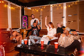 Party reproduktor Klipsch New York černý

 obrázek produktu 8 z 9