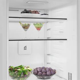 Chladnička s mrazničkou Whirlpool WHK 22413 W6EA bílá

 obrázek produktu 6 z 21