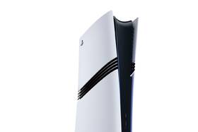Herní konzole Sony PlayStation 5 Pro bílá

 obrázek produktu 2 z 5