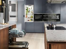 Indukční varná deska Electrolux EIS8648 černá

 obrázek produktu 23 z 26