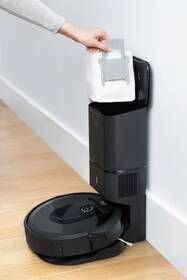 Robotický vysavač iRobot Roomba i7+ 

 obrázek produktu 15 z 43