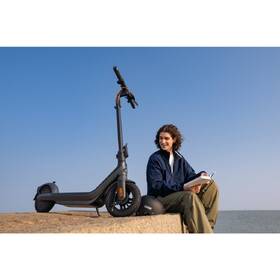 Elektrická koloběžka Segway E2 Pro E černá

 obrázek produktu 21 z 35