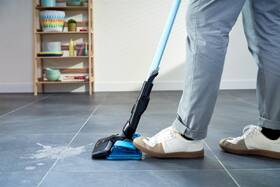 Tyčový vysavač Philips FC6904/01 SpeedPro Max Aqua modrá barva
