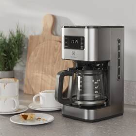 Kávovar Electrolux E5CM1-6ST 

 obrázek produktu 8 z 9