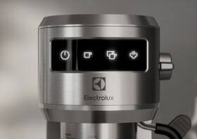 Pákový kávovar Electrolux E6EC1-6ST 

 obrázek produktu 4 z 17
