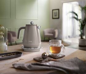 Rychlovarná konvice De'Longhi Eclettica SpecialTea KBY2011.BG béžová

 obrázek produktu 9 z 10