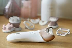 Epilátor Philips BRE650/00 bílý

 obrázek produktu 14 z 18