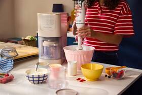 Zmrzlinovač RUSSELL HOBBS Chilluxe 28750-56 béžová

 obrázek produktu 11 z 23