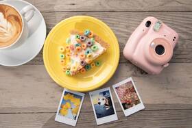 Instantní fotoaparát Fujifilm Instax mini 11 LED bundle růžový

 obrázek produktu 8 z 11