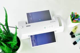 Laminátor DESQ A4 Jam Free bílý

 obrázek produktu 12 z 12