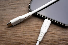 Kabel FIXED Liquid silicone USB-C/USB-C s podporou PD, 60W, 1,2m bílý

 obrázek produktu 7 z 8