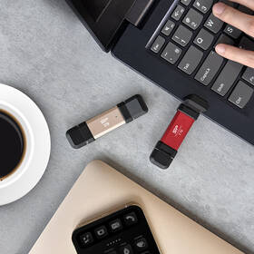 USB Flash Silicon Power DS72 2TB červená barva

