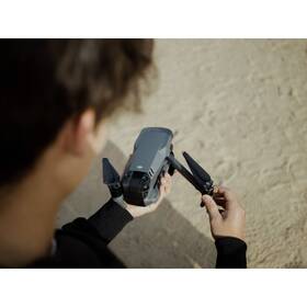 Dron DJI Mavic 3 Cine Combo šedý

 obrázek produktu 15 z 18