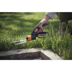 Nůžky na trávu Fiskars A000016652 Servo-System GS42 černé

 obrázek produktu 3 z 5