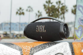 Přenosný reproduktor JBL Boombox 3 černý

 obrázek produktu 13 z 13