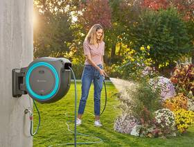 Naviják na hadice Gardena PowerRoll XXL, 40m (s baterií) 

 obrázek produktu 4 z 6