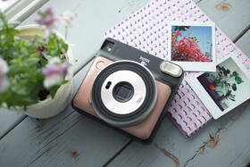 Instantní fotoaparát Fujifilm Instax Square SQ 6 černý/zlatý

 obrázek produktu 6 z 7