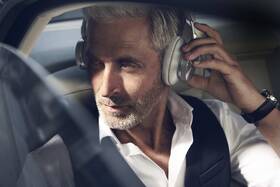 Sluchátka Bang & Olufsen Beoplay H95 šedá

 obrázek produktu 8 z 10