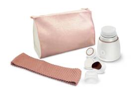 Kartáček na obličej Revlon RVSP3538PKUKE ULTIMATE GLOW SONIC bílý

 obrázek produktu 1 z 16