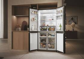 Americká lednice Haier HCR3818ENPT černá barva
