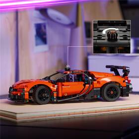 Stavebnice LEGO® Technic 42222 Hyperauto Bugatti Chiron Pur Sport 

 obrázek produktu 3 z 8