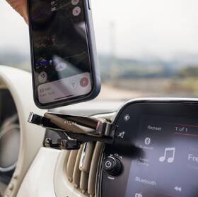 Držák na mobil FIXED Gravity (2nd. gen) do mřížky ventilace černý

 obrázek produktu 12 z 14