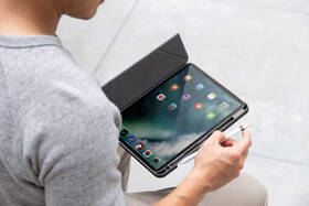 Pouzdro na tablet Uniq Moven na Apple iPad 10.9" (2022)/iPad 11" (2025) šedé

 obrázek produktu 4 z 7